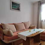 Guest Melsambria Πανσιόν 3*
