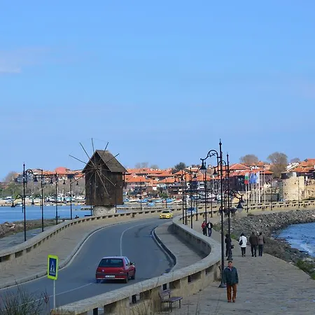 Affittacamere Guest Melsambria 4*